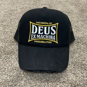Deus Ex Machina trucker hat